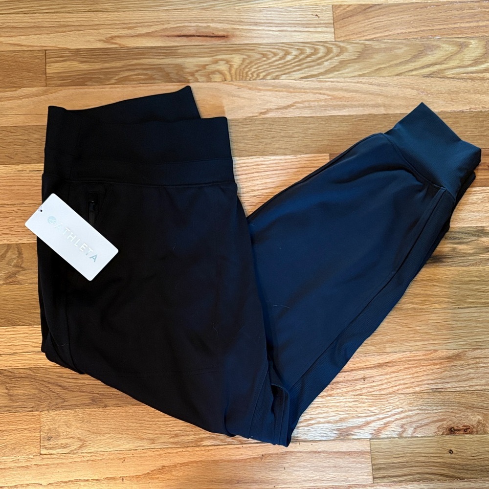 NWT Athleta Venice Joggers in Black